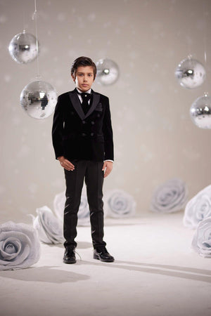 Black Velvet Regal Set