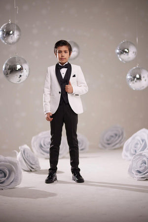 Henry White & Black Suit
